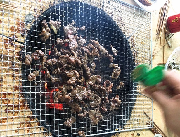 鐵網(wǎng)牛肉.jpg